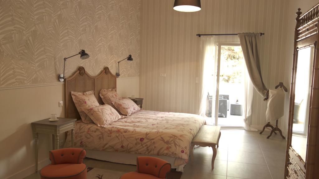 Pujols  La Petite Girondine, La Suite... الغرفة الصورة